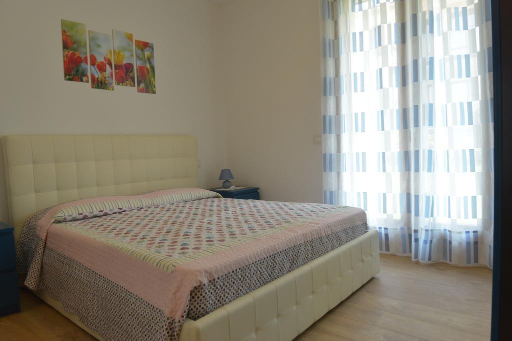 Villa Artemia Манерба-дель-Гарда Номер фото