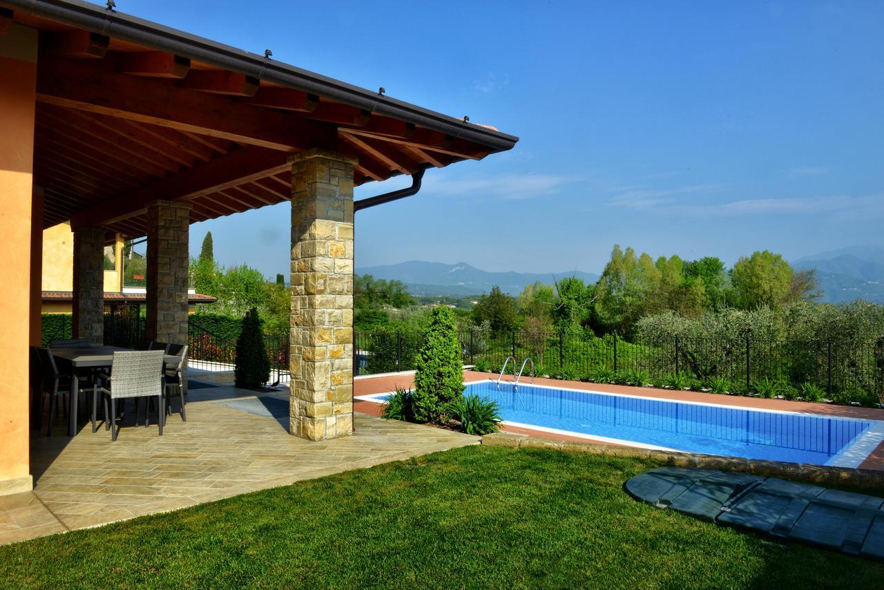 Villa Artemia Манерба-дель-Гарда Экстерьер фото